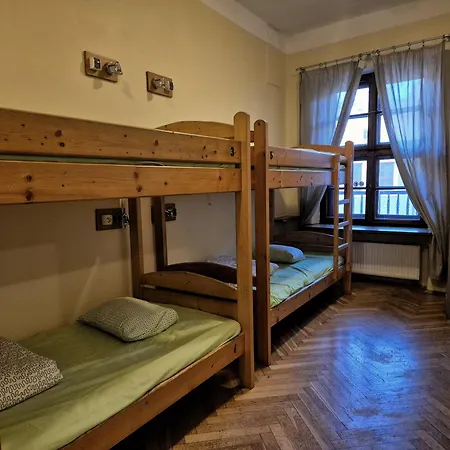 50 People Apartamento Cracóvia